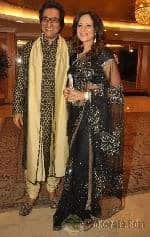 Talat Aziz and Rakshanda Khan at the Khazana Ghazal Festival 2010